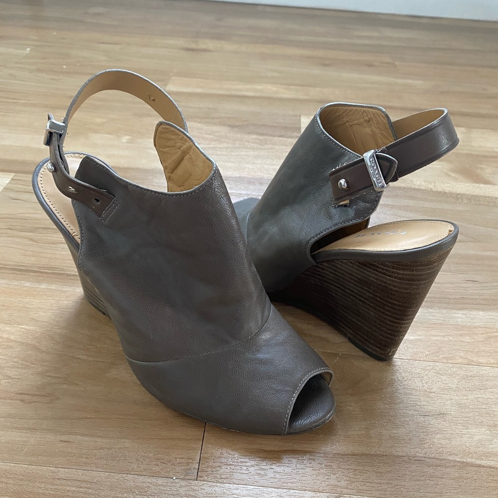 Coach Wedges